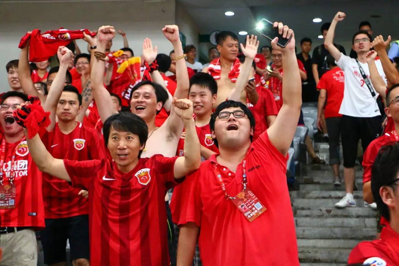 关于上港逆转胜利，继续巩固领先地位的信息